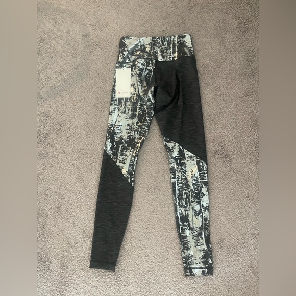 lululemon athletica Pants - Wunder Under HR Tight SE foil size 6 lululemon